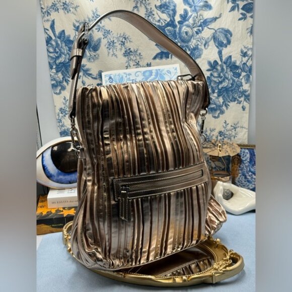 🆕 KARL LAGERFELD PARIS 🧿 NWT K/Kushion Folded Tote, Champagne Muted Metallic - Picture 7 of 16